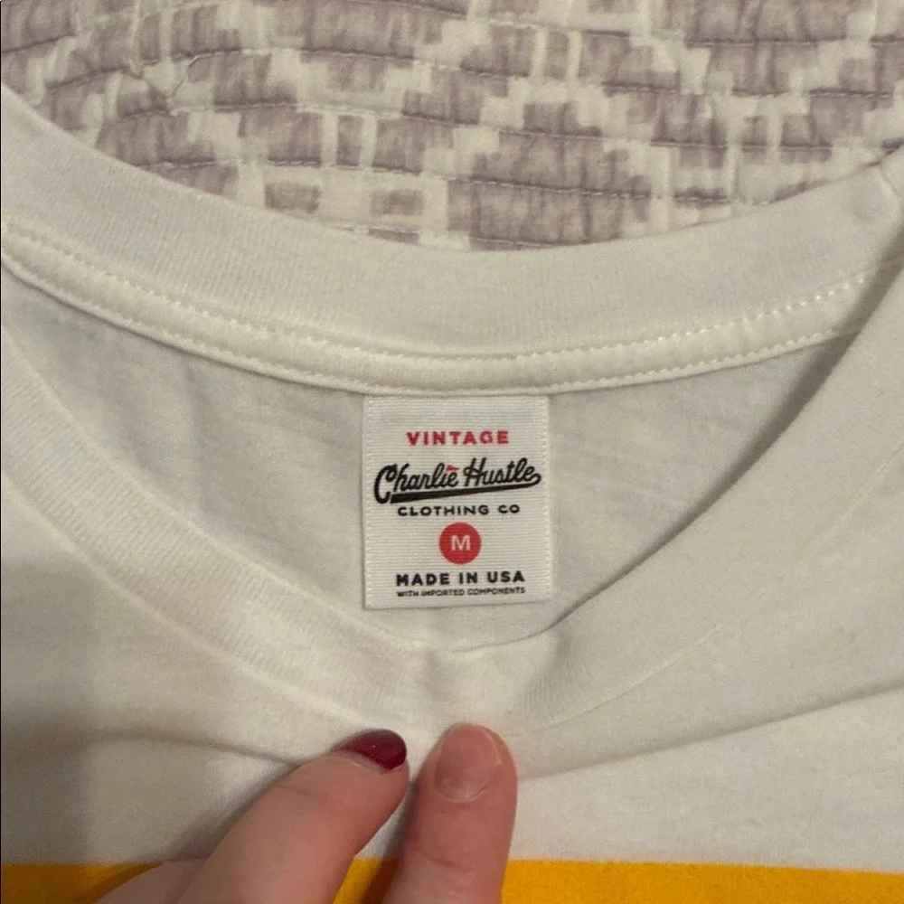 Charlie Hustle Vintage Cropped KC Chiefs Tee - Picture 2 of 3